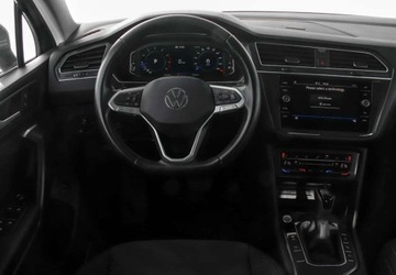 Volkswagen Tiguan Allspace SUV Facelifting 1.5 TSI EVO 150KM 2022 Volkswagen Tiguan Allspace 1.5TSI 150KM Elegance DSG, Podgrzewane Fotele,, zdjęcie 17