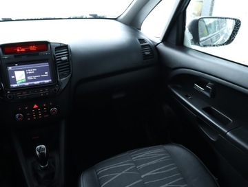 Kia Venga Mikrovan Facelifting 1.6 DOHC 124KM 2018 Kia Venga 1.6 CVVT, Salon Polska, 1. Właściciel, zdjęcie 7