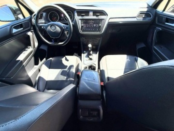 Volkswagen Tiguan II 2021 Volkswagen Tiguan 2021 VOLKSWAGEN TIGUAN SE 2.0 Benzyna 174KM, zdjęcie 5