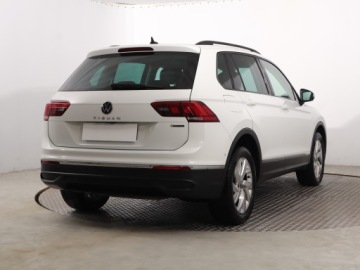 Volkswagen Tiguan II SUV Facelifting 2.0 TSI 190KM 2022 VW Tiguan 2.0 TSI, Salon Polska, 1. Właściciel, zdjęcie 4