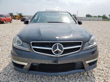 Mercedes Klasa C W205 2014 Mercedes-Benz Klasa C 63 AMG 2014 6.2l 6.2 Benzyna 451KM, zdjęcie 5