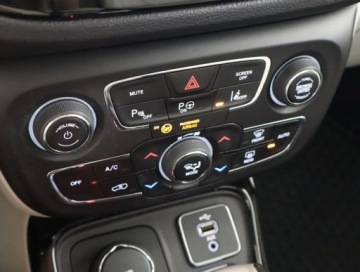 Jeep Compass II SUV 1.4 Multiair 170KM 2018 Jeep Compass 1.4 MultiAir, Salon Polska, zdjęcie 11