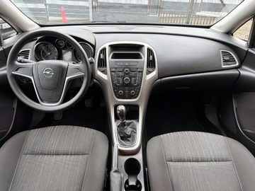 Opel Astra J Hatchback 5d 1.4 Twinport ECOTEC 100KM 2012 Opel Astra TYLKO125tyśkm SELECTION 2012 Klima 5D ZADBANA 1.4 Zwykła Benzyna, zdjęcie 7