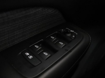 Volvo V60 II  Kombi Facelifting 2.0 B4 197KM 2023 Volvo V60 FV23 full led automat mhev grzane fotele, zdjęcie 31
