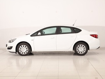 Opel Astra J Sedan 1.6 Twinport ECOTEC 115KM 2018 Opel Astra 1.6 16V, Salon Polska, Serwis ASO, zdjęcie 2