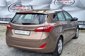 Hyundai i30 II Wagon 1.6 GDI 135KM 2014 Hyundai i30 1.6 136 KM Klimatronic bezwypadkowy OPLACONY Gwarancja 1.6, zdjęcie 5