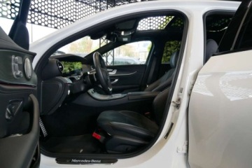 Mercedes Klasa E W213 Limuzyna Facelifting 2.0 220d 200KM 2023 Mercedes-Benz Klasa E Pneumat.4MATIC 2.0 Diesel EE200KM LED Ambiente Cam L, zdjęcie 7