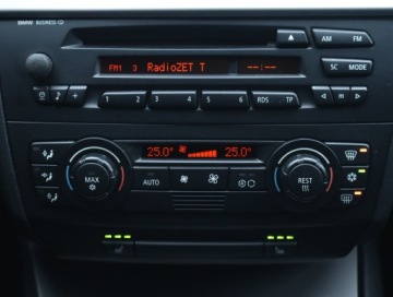 BMW Seria 1 E81/E87 Hatchback 5d E87 2.0 118d 122KM 2007 BMW 1 118d, Xenon, Klima, Klimatronic, Tempomat, zdjęcie 11