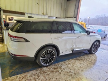Lincoln Aviator 2025 Lincoln Aviator Reserve 2025 3.0 Benzyna 400KM, zdjęcie 3