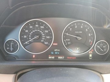 BMW Seria 3 G20-G21 2018 BMW Seria 3 2018 BMW 330E 2.0 Hybryda Plug-in 247KM, zdjęcie 9