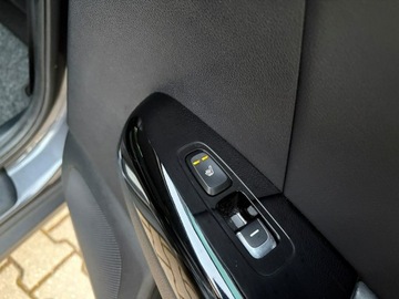 Kia Sportage IV SUV Facelifting 1.6 GDI 132KM 2018 Kia Sportage 1.6 benzyna Skóry Podgrzewane fotele, zdjęcie 19