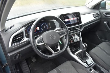 Volkswagen T-Roc I SUV Facelifting 1.5 TSI ACT 150KM 2022 Volkswagen T-Roc Salon PL 1.5TSI 150KM LIFEPakiety x4 ACC LEDPlus AndroidA, zdjęcie 9