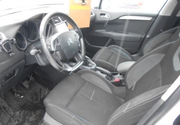 Citroen C4 II Hatchback 5d Facelifting 1.6 BlueHDi 100KM 2017 Citroen C4 Citroen C4 II 1.6 diesel 99 KM 1.6 Diesel 99KM, zdjęcie 7