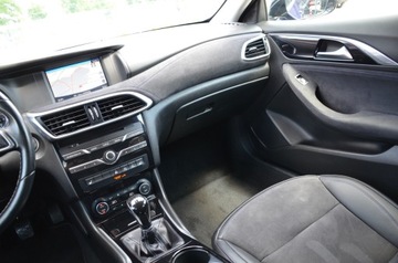 Infiniti Q30 1.6T 122KM 2016 JAK NOWE 1.6B SERWIS NAVI GRZ.FOTELE LED KAMERA 360C SKÓRA+ALCANTARA GWAR, zdjęcie 25
