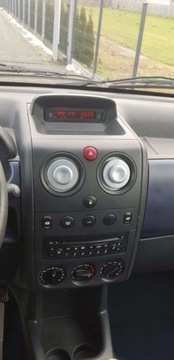 Citroen Berlingo I 1.6 16V 109KM 2005 Citroen Berlingo 1.6 benz ,bezwypadek ,multispace,bogata wersja 1.6 109KM, zdjęcie 15