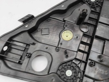 HYUNDAI I40 2012 PRAVÁ STRANA ZVEDÁKY SKEL