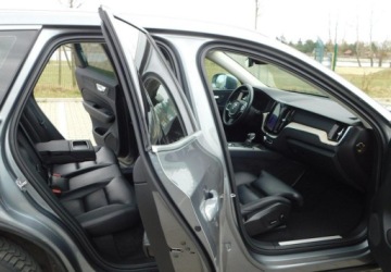 Volvo XC60 II Crossover D4 190KM 2020 Volvo XC 60 2.0D4 INSCRIPTION Nowy Rozrzad 2.0 Diesel 190KM, zdjęcie 9