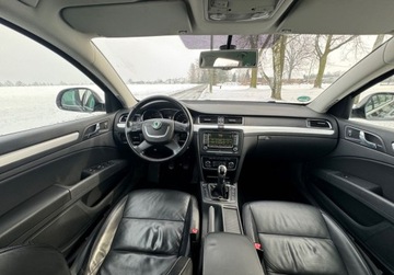Skoda Superb II Kombi 1.8 TSI 160KM 2011 Skoda Superb Skorzana tapicerka, xenon, el. Klapa 1.8 Benzyna 160KM, zdjęcie 12