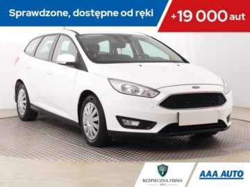 Ford Focus III Kombi Facelifting 1.5 TDCi 120KM 2017 Ford Focus 1.5 TDCi, Salon Polska, Klima
