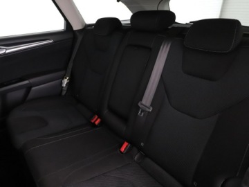 Ford Mondeo V Kombi 2.0 TDCi 180KM 2016 Ford Mondeo Kamera, Navi, Aut.klima, Podg.fotele,, zdjęcie 16