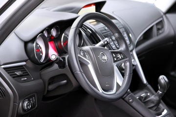 Opel Zafira C Tourer 1.4 Turbo ECOTEC 140KM 2014 Opel Zafira BiXenon|2x Park|6 Bieg| Navi|7 Foteli, zdjęcie 16