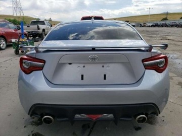Toyota GT86 Coupe Facelifting 2.0 Boxer 200KM 2020 Toyota GT86 2020, 2,0L, od ubezpieczalni 2.0 Benzyna 200KM, zdjęcie 5