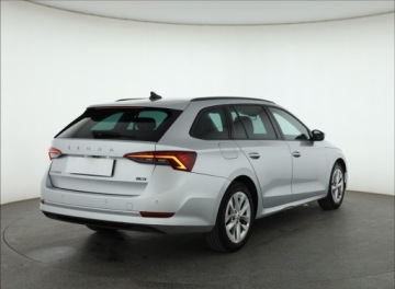 Skoda Octavia IV Liftback 1.5 TSI EVO 150KM 2021 Skoda Octavia 1.5 TSI e-tec, Salon Polska, zdjęcie 4