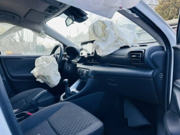 Toyota Yaris IV Hatchback 1.5 Dynamic Force 125KM 2022 Toyota Yaris 1.5benz 125KM/Salon PL/I WŁ/FV23%, zdjęcie 10