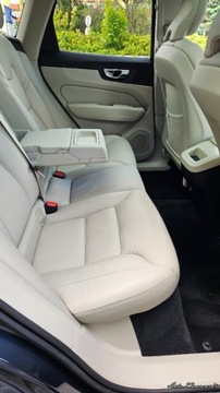 Volvo XC60 II Crossover T5 250KM 2020 Volvo XC 60 Volvo Xc60 2.0 T5 Panorama Skora El klapa Kamera 2.0, zdjęcie 17