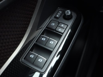 Toyota C-HR I Crossover 1.2L Turbo 116KM 2017 Toyota C-HR 1.2 Turbo, Salon Polska, Serwis ASO, zdjęcie 16