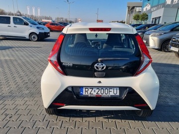 Toyota Aygo II Hatchback 3d Facelifting 1.0 VVT-i 72KM 2021 Toyota Aygo 1.0 VVT-i X-play II (2014-) 1.0 VVT-i, zdjęcie 6