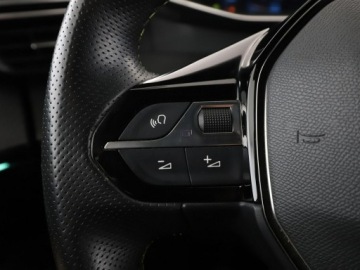 Peugeot 2008 II SUV 1.2 PureTech 130KM 2021 Peugeot 2008 GT, virtual, full led, navi, kamera,, zdjęcie 31