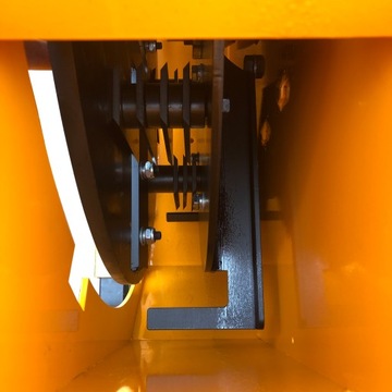 ИЗМЕЛЬЧИТЕЛЬ БЕНЗИНОВОГО СГОРАНИЯ, ИЗМЕЛЬЧИТЕЛЬ ВЕТВИ, МЕЛЬНИЦА 15 Л.С., ДИСКОВЫЕ 22 ФЛАМЕРА + СИТО