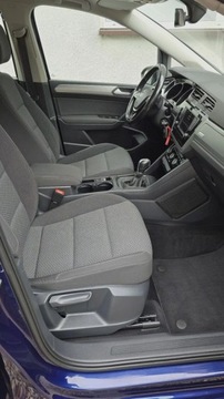 Volkswagen Touran III 1.6 TDI 110KM 2016 Volkswagen Touran 1,6 TDI 110 KM NAVI klimatronic OPLACONY 1.6 Diesel, zdjęcie 17