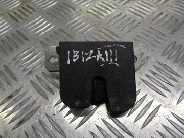 ZAMEK KLAPY BAGAŻNIKA SEAT IBIZA III 6L6827505A