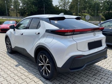 Toyota C-HR II SUV 1.8 Hybrid 140KM 2025 Od ręki - Style 1.8 Hybrid 140KM | Podgrzewane fotele!, zdjęcie 2