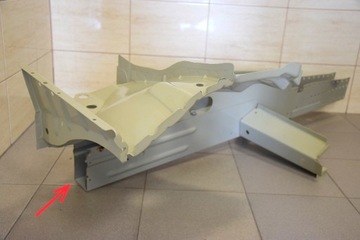 СПРИНТЕР II 07-18 W906 ЛЕВАЯ ЧЕТВЕРТЬ ЗАГЛУШИТЕЛЬНОЙ РАМКИ