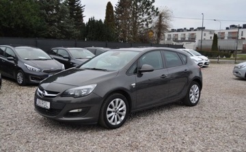 Opel Astra J Hatchback 5d 1.4 Turbo ECOTEC 120KM 2012 Opel Astra LIFT 1.4 Turbo Benzyna Tempomat Cz. parkowania 1.4 Benzyna 120KM