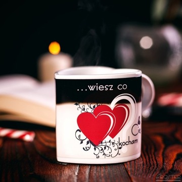 ZASKAKUJĄCY KUBEK WALENTYNKOWY IDEALNY NA PREZENT 300 ML PORCELANA