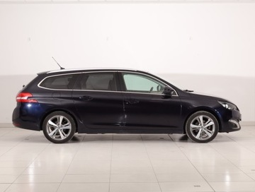 Peugeot 308 II SW 1.2 PureTech 130KM 2014 Peugeot 308 1.2 PureTech, Automat, Navi, Klima, zdjęcie 5