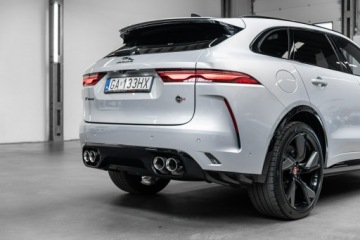 Jaguar F-Pace SVR Facelifting 5.0P V8 550KM 2022 Jaguar F-PACE SVR 5.0 V8 Supercharged 550 KM. FV23, zdjęcie 17
