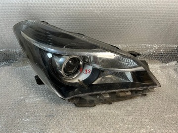 TOYOTA YARIS III LIFT LAMPA PRZÓD PRAWA
