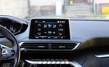 Peugeot 5008 II Crossover 1.6 BlueHDI 120KM 2018 Peugeot 5008 Zarejestrowany Bezwypadkowy 1.6 Diesel 120KM, zdjęcie 16