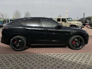 Alfa Romeo Stelvio SUV Facelifting 2023 2.0 GME Turbo 280KM 2025 ALFA ROMEO Stelvio Turbo Veloce Q4 Suv 2.0 (280KM) 2025, zdjęcie 3