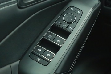 Nissan Qashqai III Crossover 1.3 DIG-T MHEV 158KM 2024 Nissan Qashqai 1.3 DIG-T MHEV, 1. Właściciel, zdjęcie 18