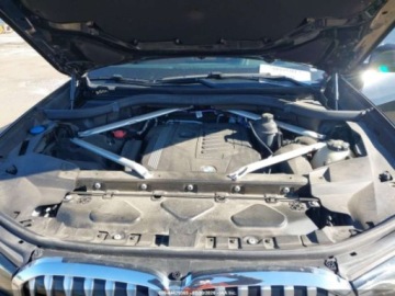 BMW X7 2021 BMW X7 2021 BMW X7 XDRIVE40I 3.0 Benzyna 335KM, zdjęcie 7
