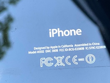 Apple iPhone 4 a1332 8 ГБ вздулся аккумулятор