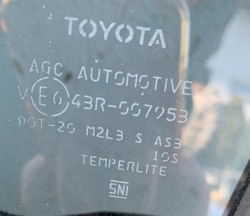 P4 TOYOTA RAV4 V 5 2020 - DVEŘE LEVÉ ZADNÍ 218 ATTITUDE BLACK MICA