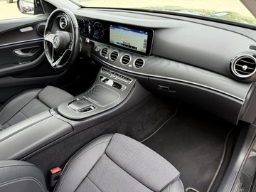 Mercedes Klasa E W213 Limuzyna Facelifting 2.9 E400d 330KM 2021 Mercedes E 400 3,0 Diesel*AMG-Line*, zdjęcie 14