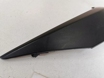 Заглушка над фонарем, фара TOYOTA Land Cruiser Prado левая 832.